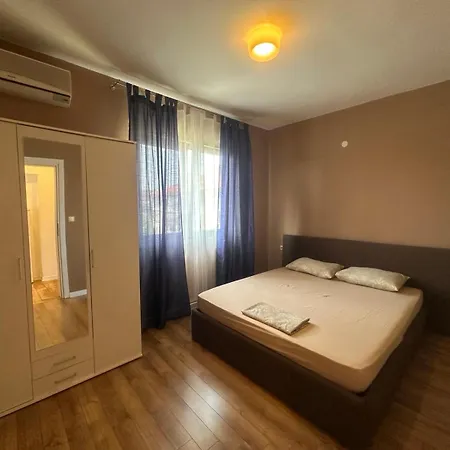 Sea Garden Front 2 Апартаменты